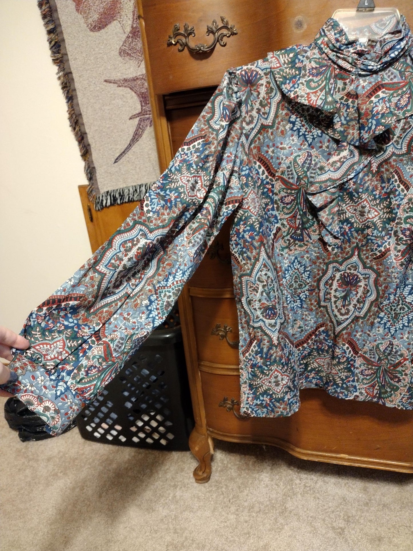 Vintage blue patterned long sleeve blouse with cravat/ruffle