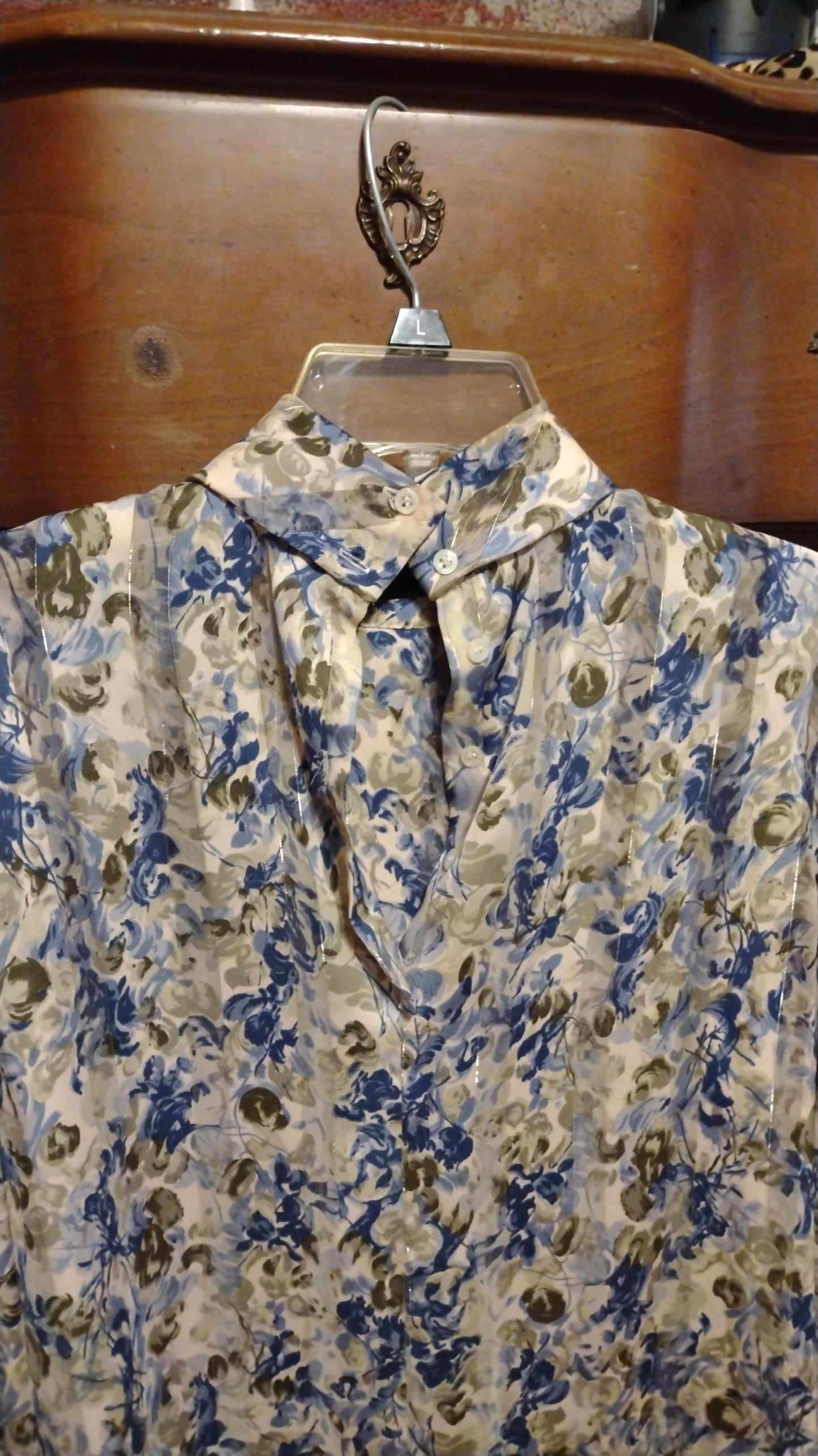 Vintage blue floral blouse with gold pinstripe