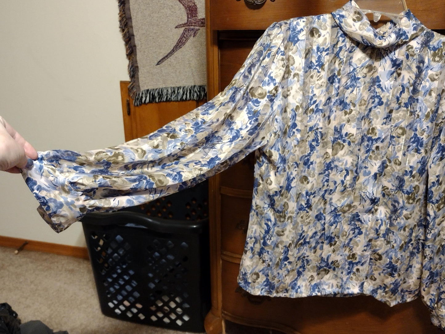 Vintage blue floral blouse with gold pinstripe