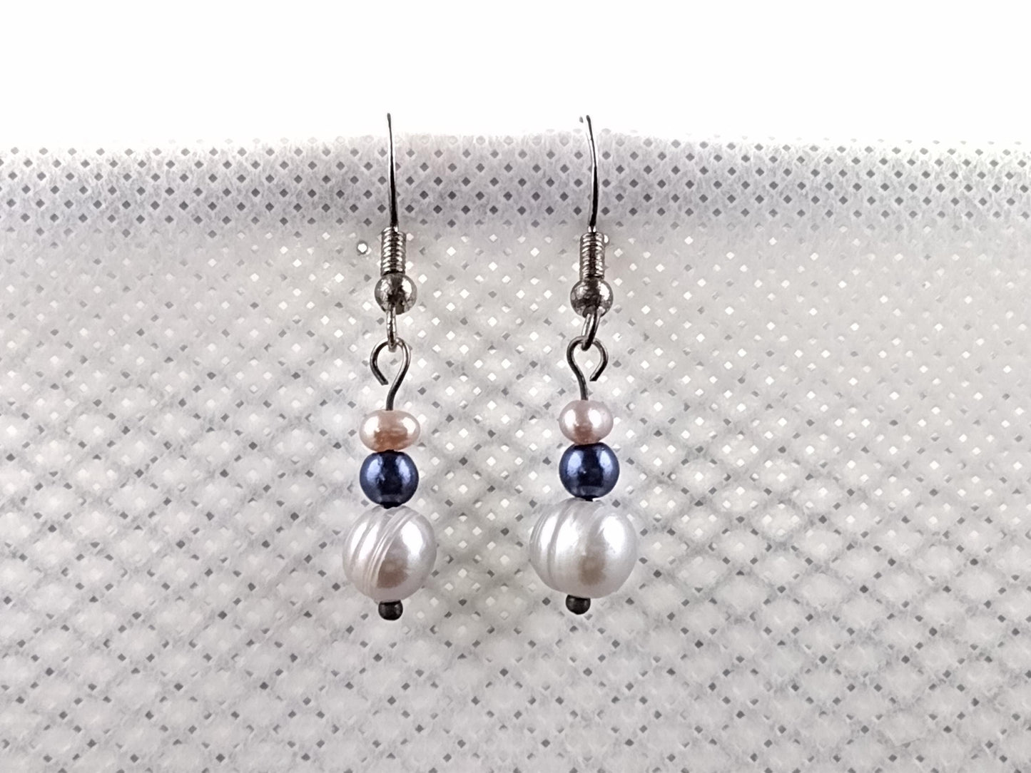 Freshwater pearl dangle earrings, sterling silver (925) ear hooks